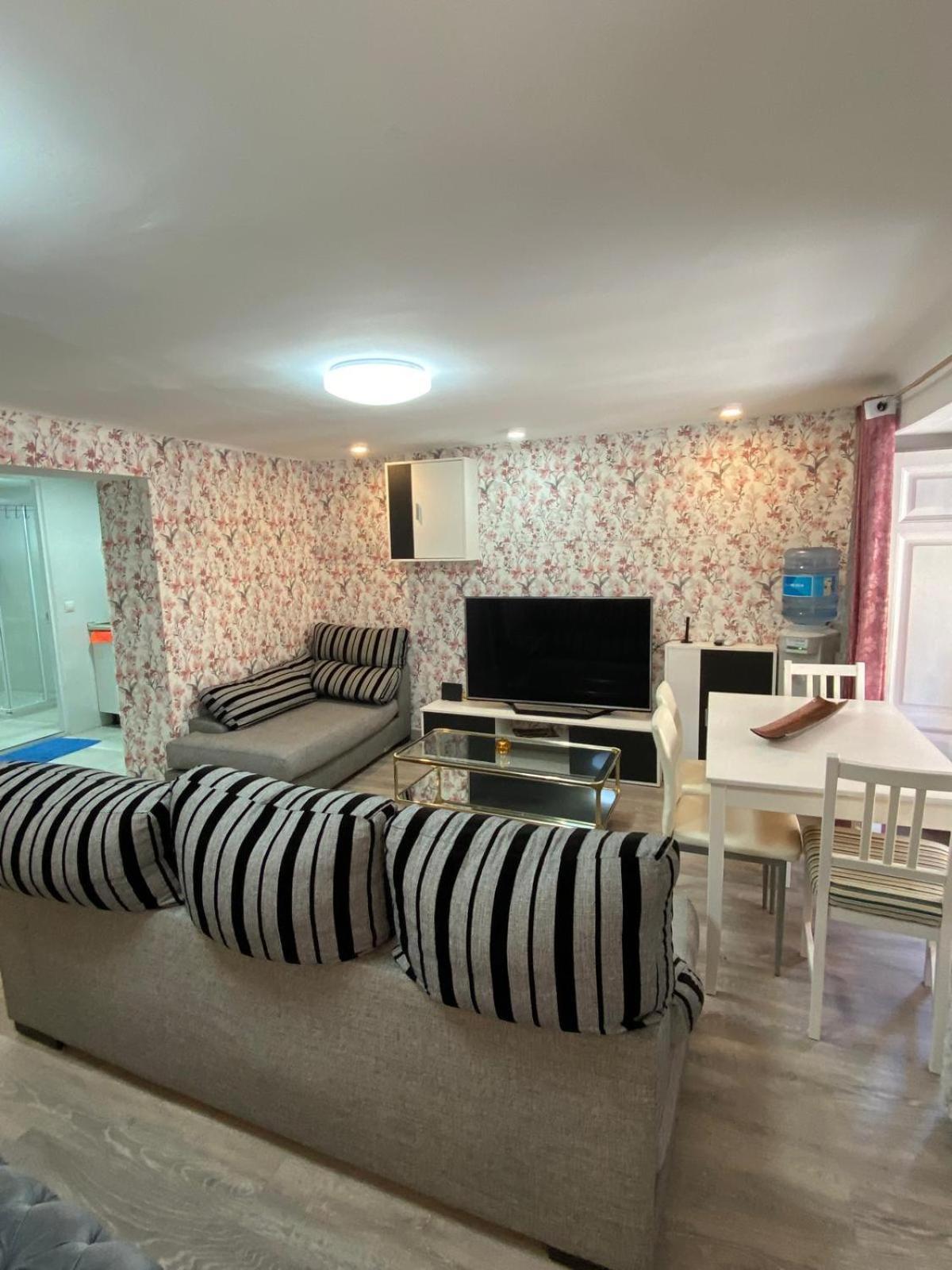The Appartement